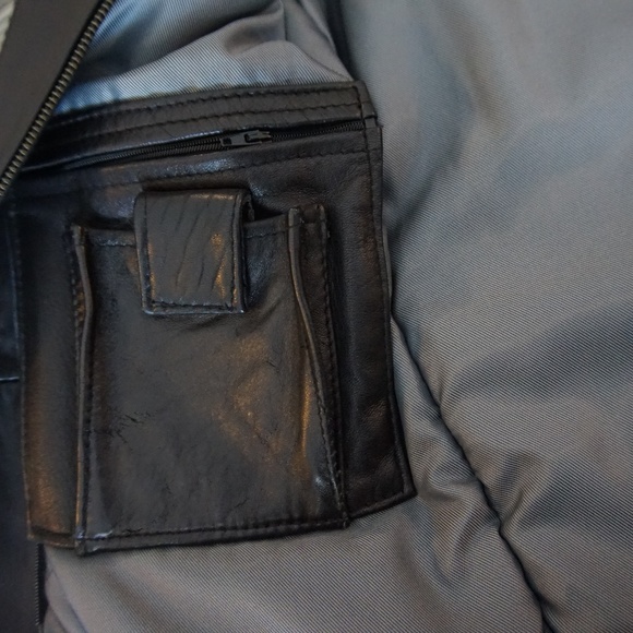 IZOD GENUIN LEATHER JACKET - Picture 5 of 8